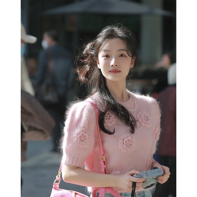 벌거벗은 세계사 168화 이혜성 반팔 니트 라운드넥 플라워 자수 의상 옷 패션 - 상세 이미지 2