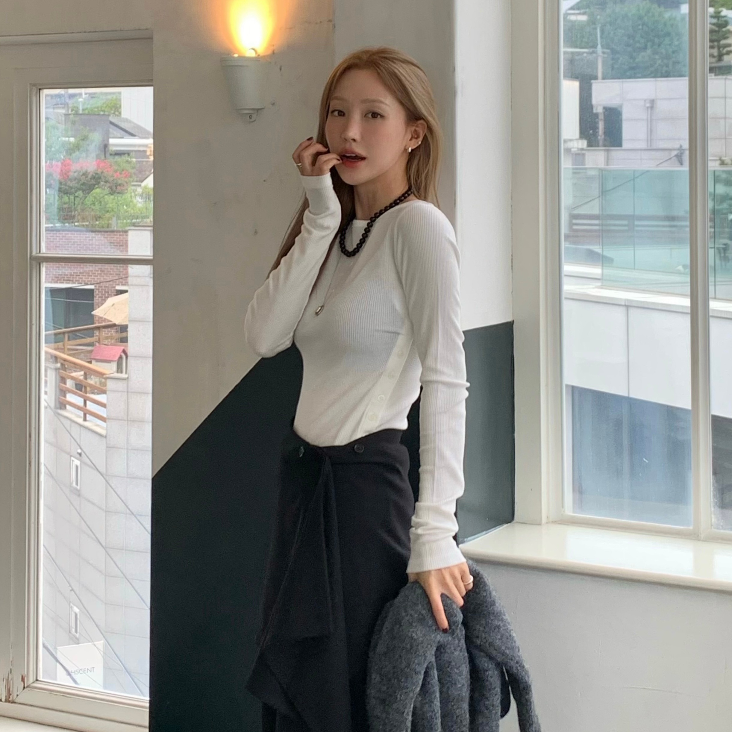 side button long sleeves (ivory) - 상품 이미지