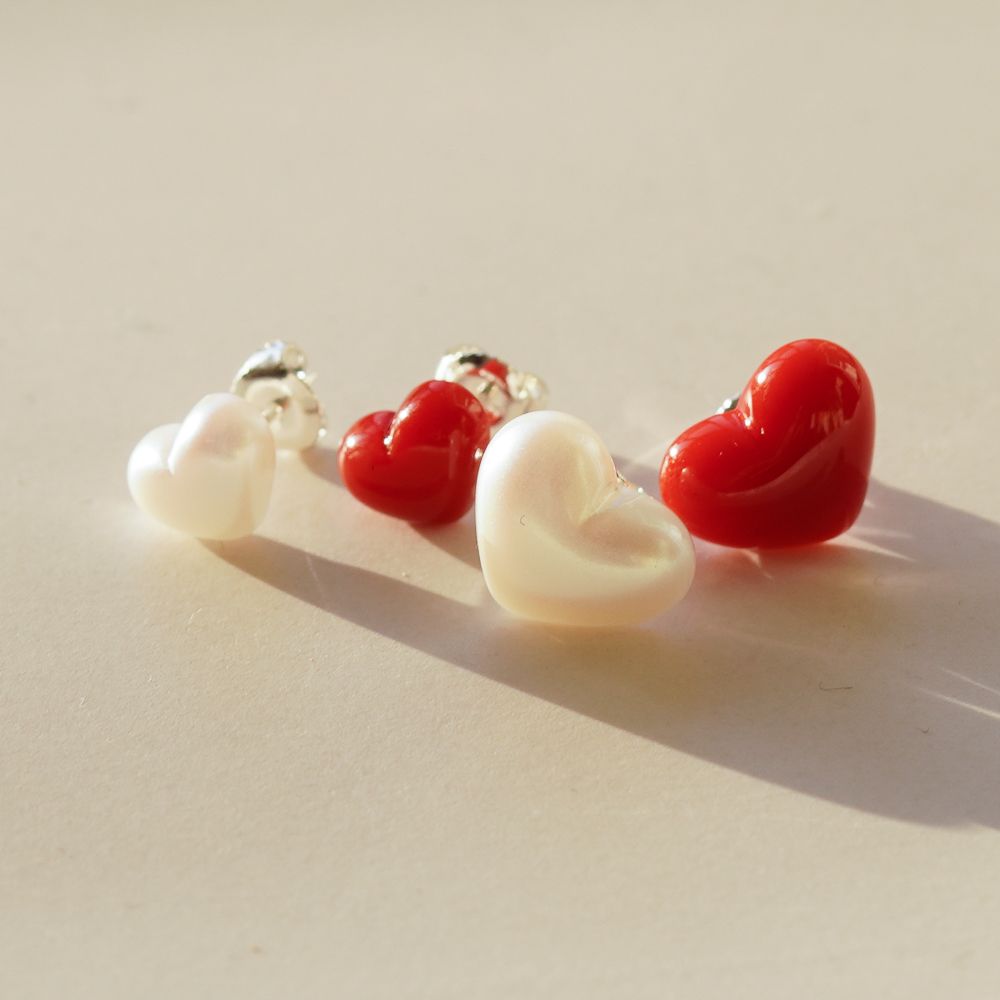 실버925 하트 통통 귀걸이 레드 펄 진주 미니 볼드 - 상품 이미지