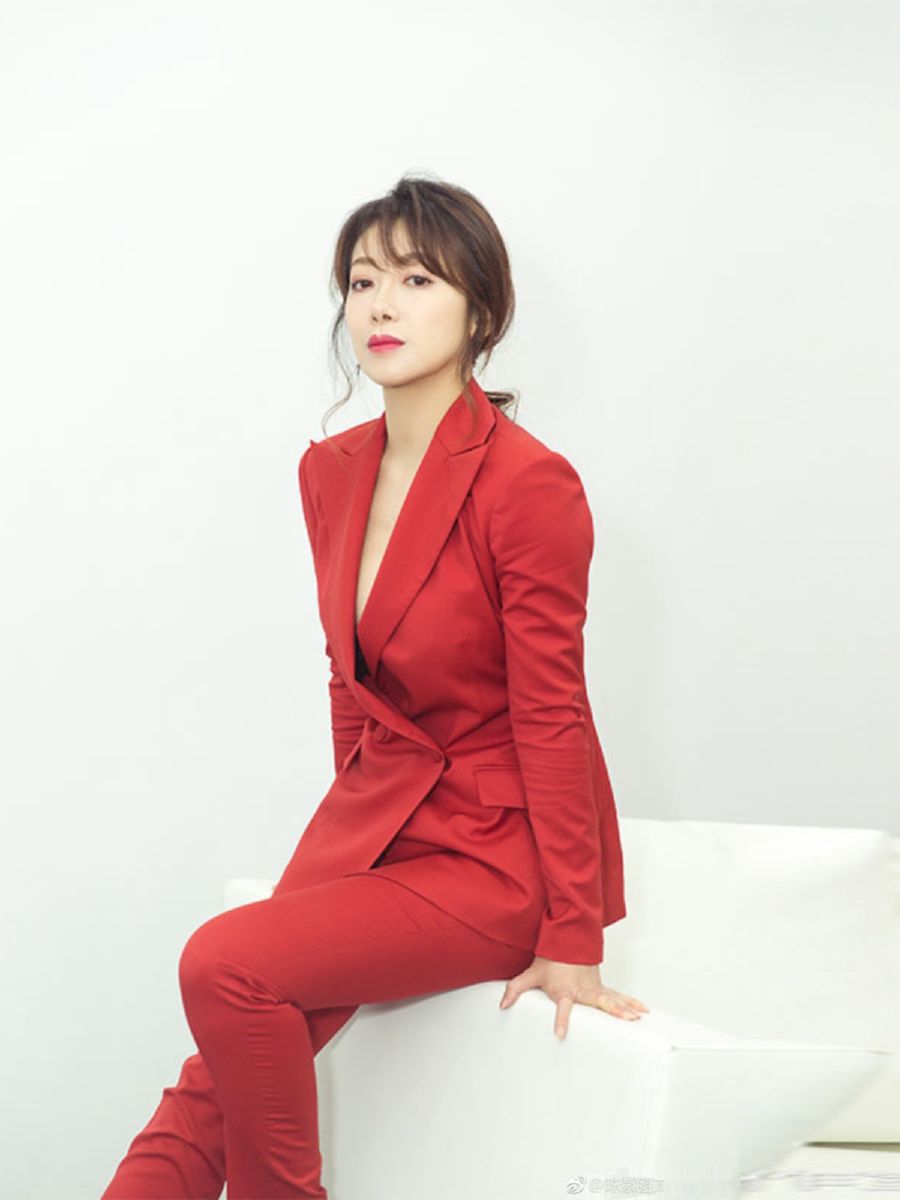 슬림핏 정장 여성 레드 세트 봄가을 사회자 - 상품 이미지