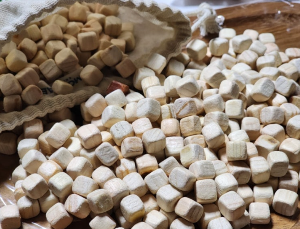 편백나무 큐브 우드 칩 베개 속 충전재 천연 제습 방향제 800g