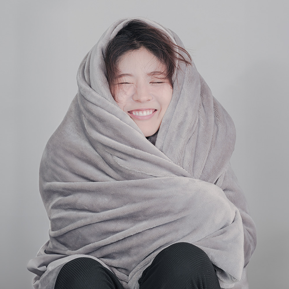 [9시간 온열] 허그밍 극세사 전기담요 이불 사무실 캠핑 발열 온열담요 열선 전자 1인용