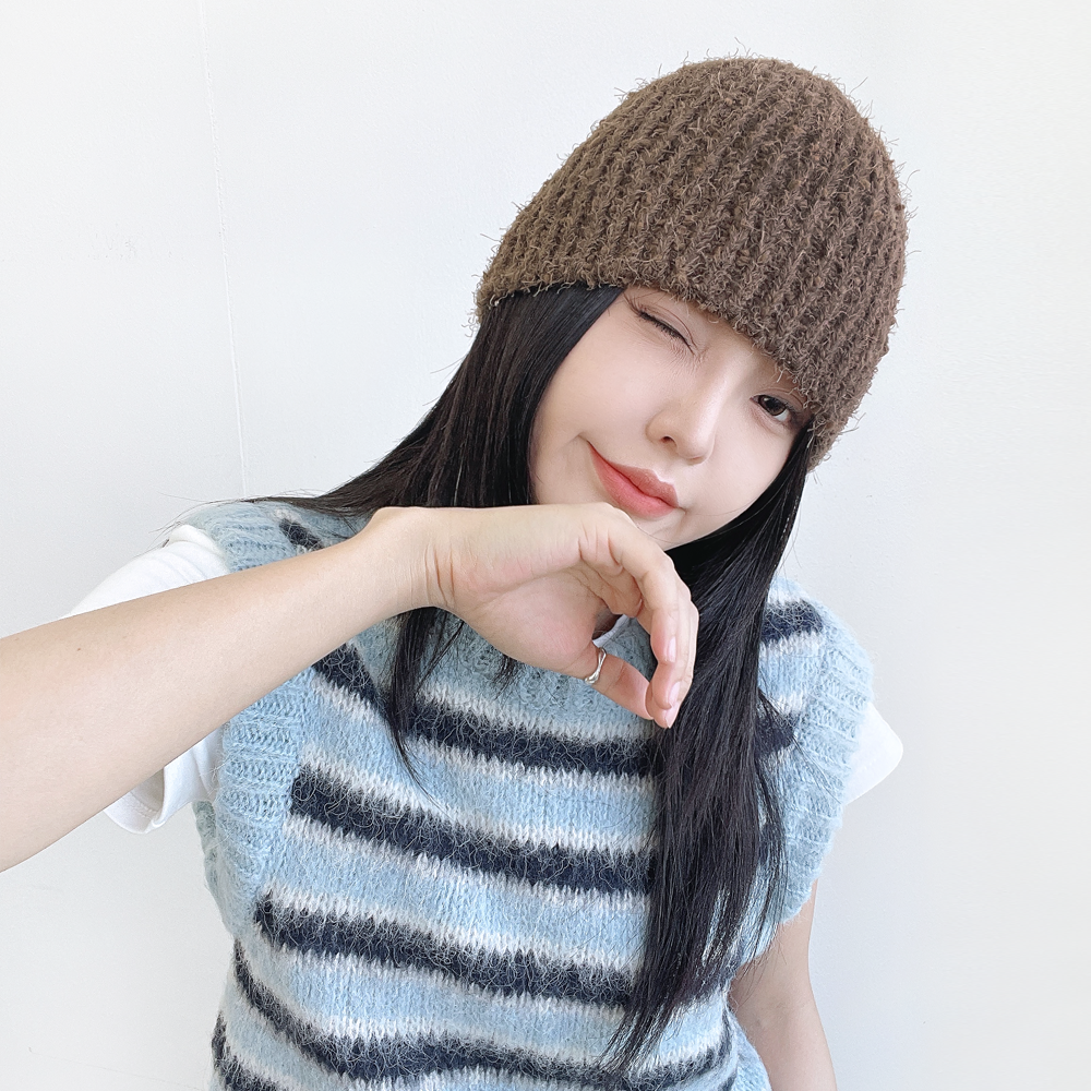 윙즈 날개사 부클 가을 겨울 니트 숏 비니