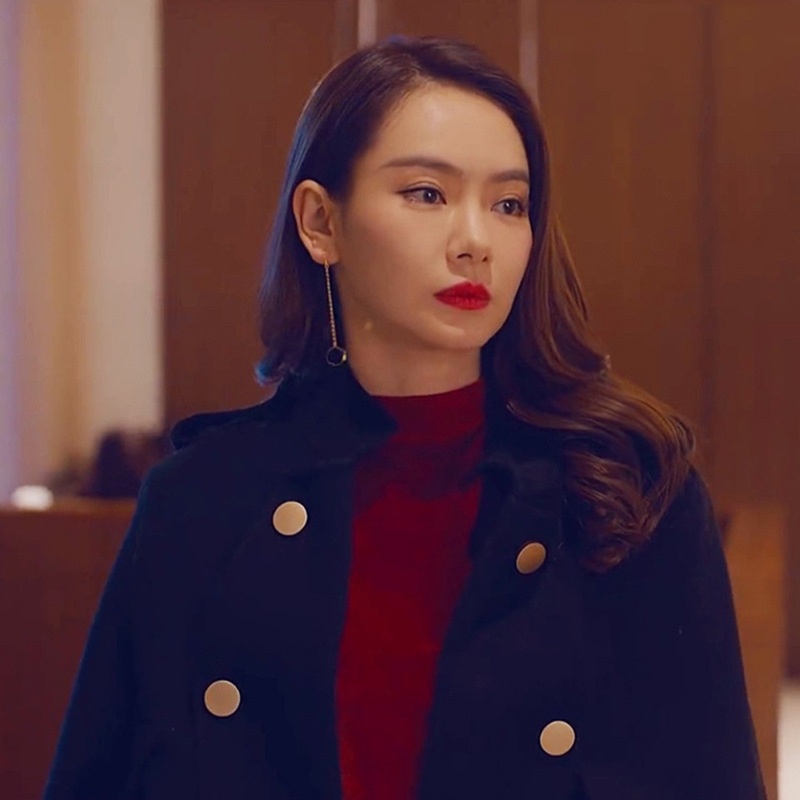손해보기싫어서 8화 신민아 코트 자켓 손해영 버클 망토 의상 옷 패션 - 상세 이미지 4