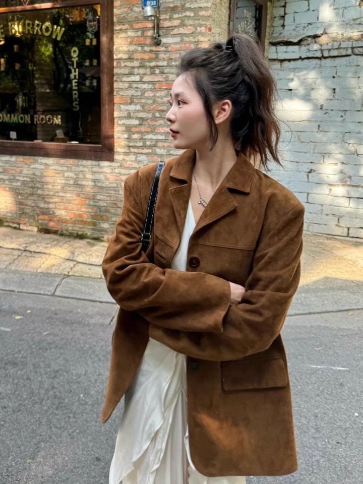 정채연 자켓 블레이저 인스타그램 가죽 빅사이즈 의상 옷 패션 - 상세 이미지 2