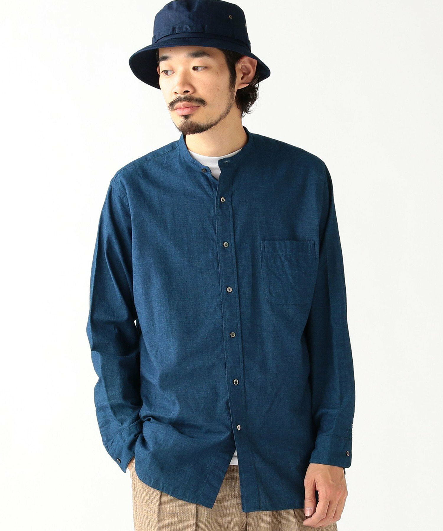 빔즈 BEAMS 플러스 밴드 칼라 인디고 샴브레이 셔츠 38-11-0442-139 - 메인 이미지