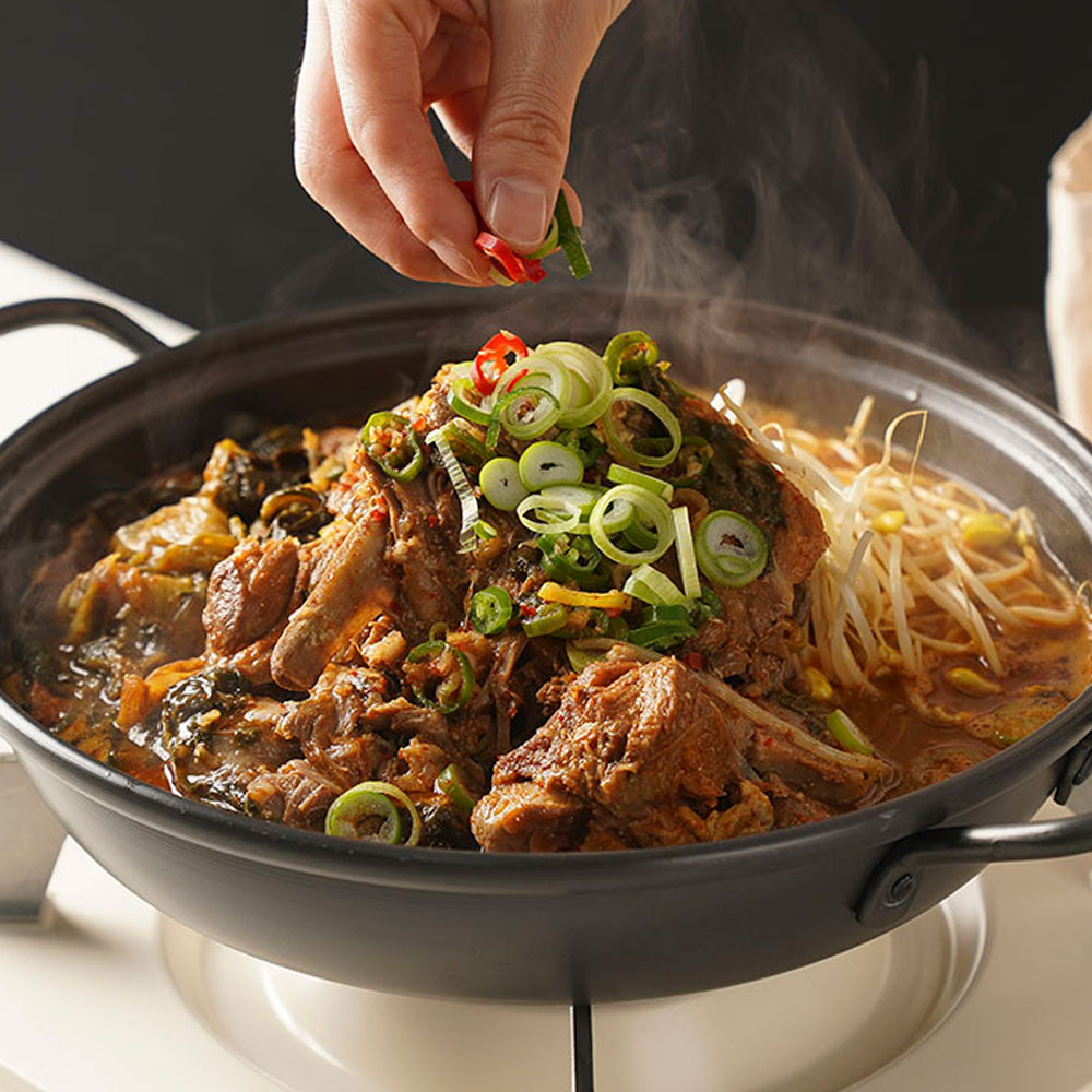 47년 전통 대전 타향골 따귀탕 3kg(3인분) 뼈해장국 감자탕 밀키트 캠핌음식 - 상세 이미지 2