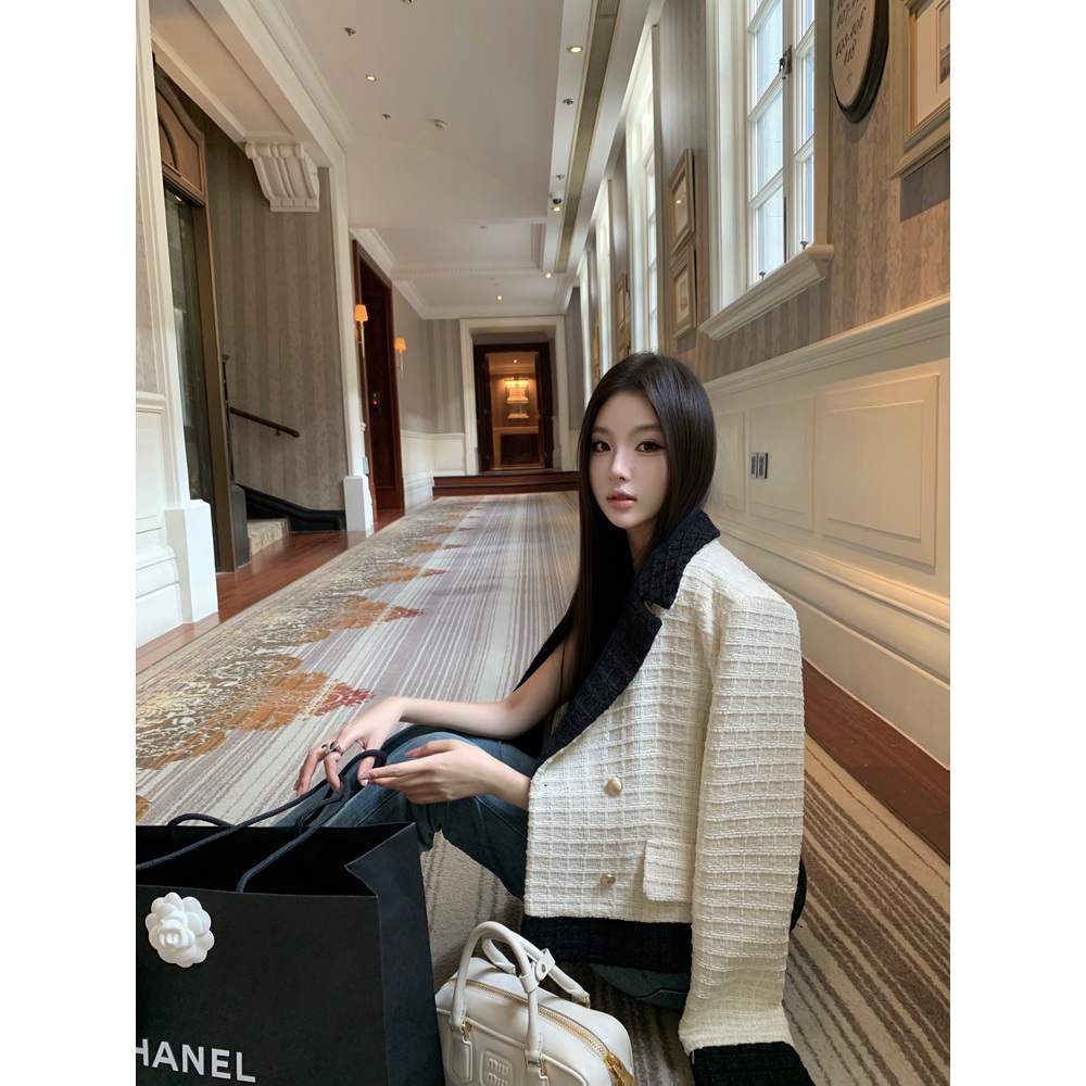 지옥에서 온 판사 1화 박신혜 자켓 화이트 강빛나 모던 루즈한 의상 옷 패션 - 상세 이미지 4