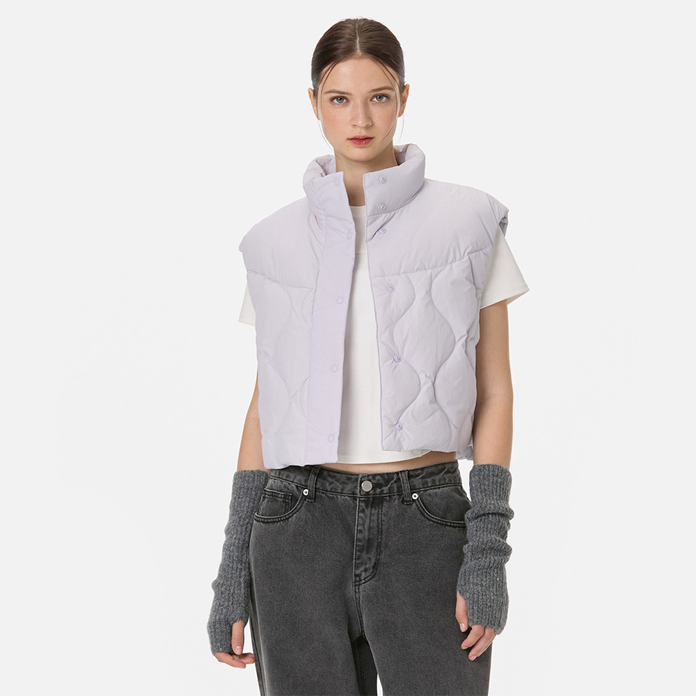 크롭 퀼딩 다운 베스트 AWWEVT104 제품 이미지