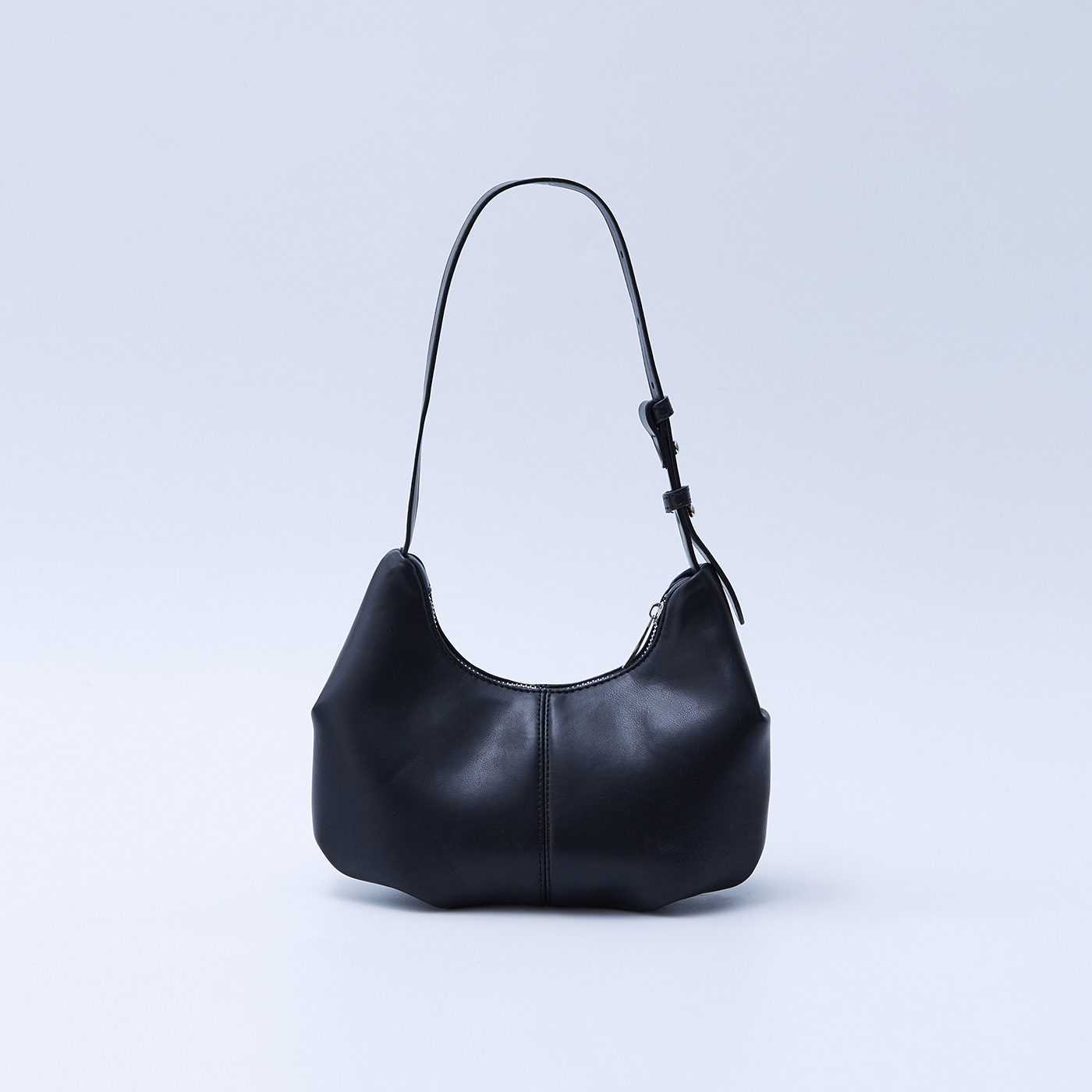 로엠 소프트 레더 호보백 RMAKE4TR14