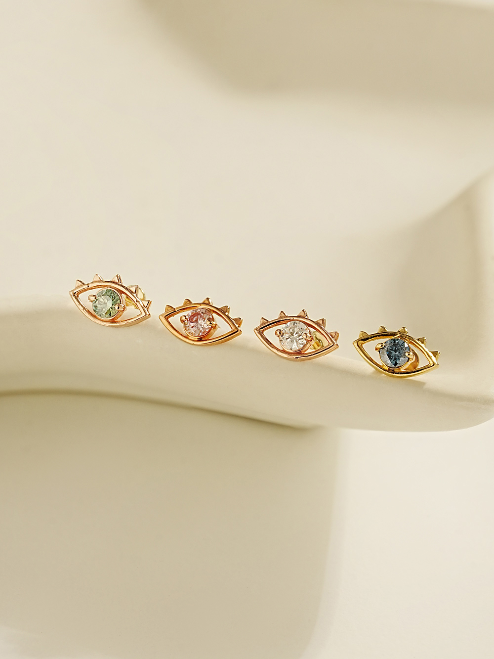 [0.8mm]14K 인터널 모이사나이트 다이아 이블아이 라블렛 피어싱 귀걸이 - 상세 이미지 5