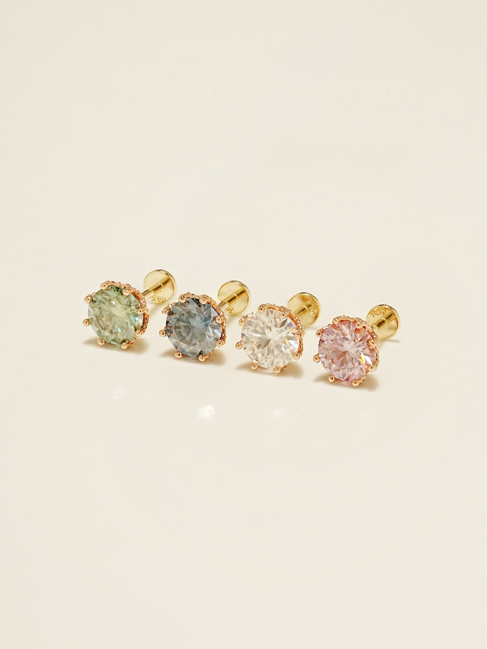 [0.8mm]14K 인터널 모이사나이트 다이아 퀸 라블렛 피어싱 귀걸이 - 상세 이미지 4