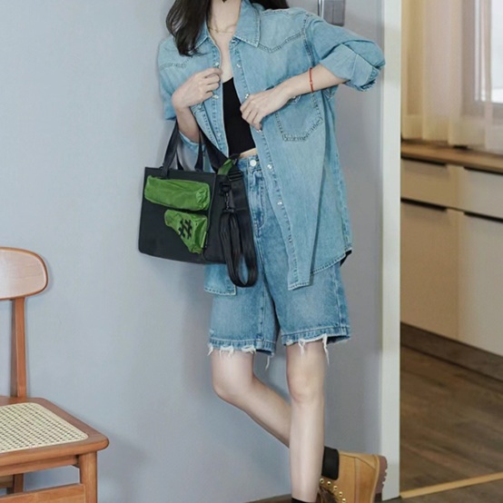 유퀴즈온더블럭 262화 이세영 셔츠 블라우스 데님 루즈한 의상 옷 패션 - 메인 이미지