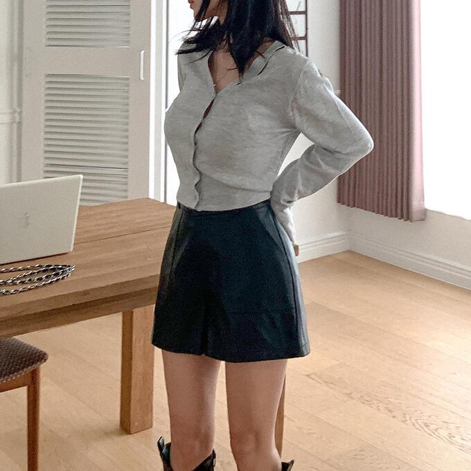 라린 어깨트임 브이넥 크롭 가디건 : 블림핏