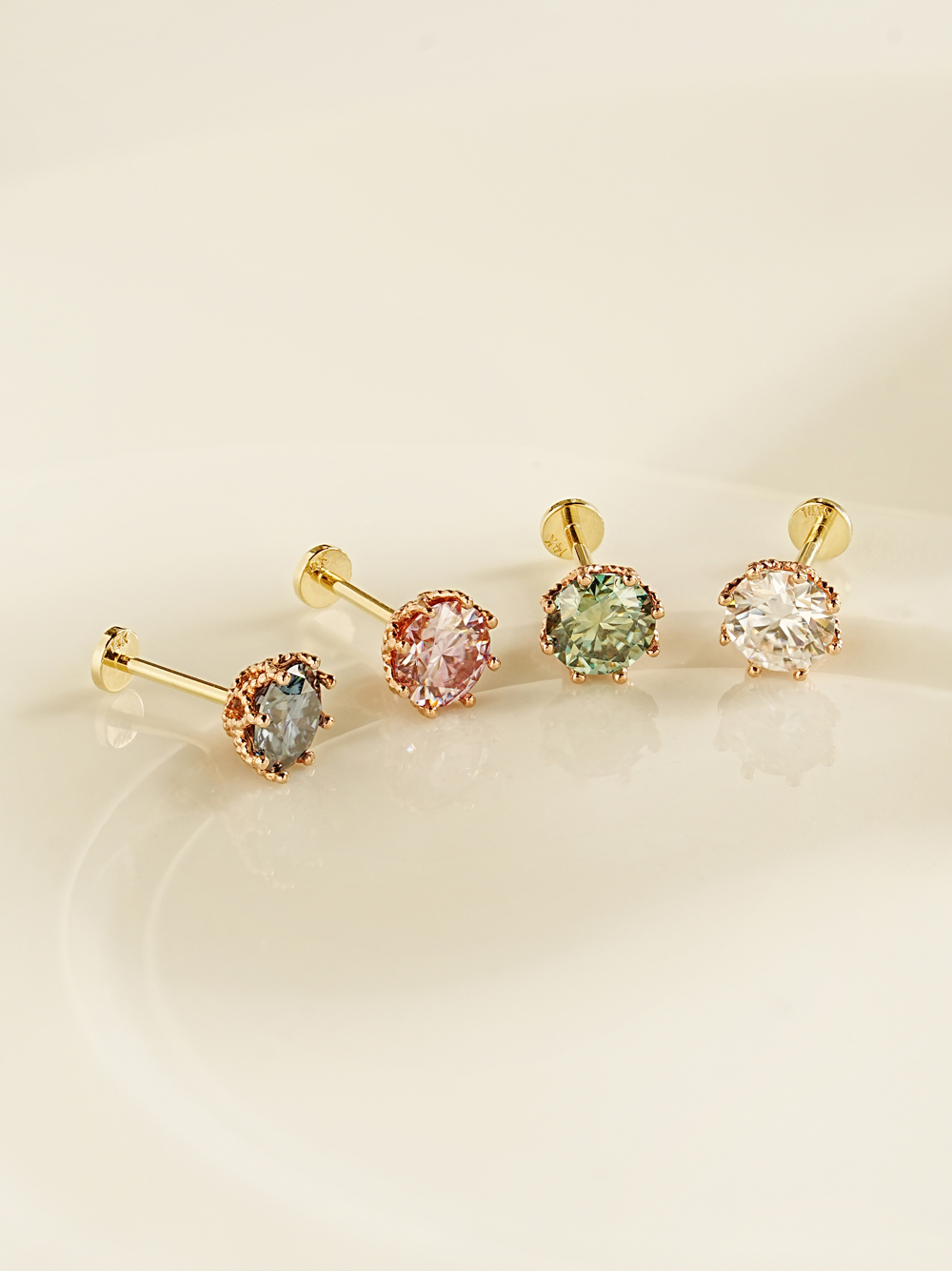 [1mm/1.2mm]14K 인터널 모이사나이트 다이아 퀸 라블렛 피어싱 귀걸이 - 상세 이미지 4