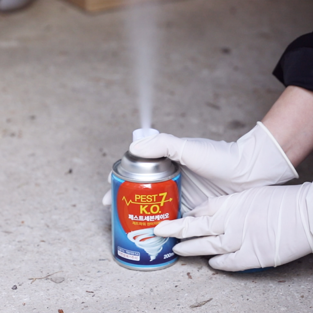 페스트세븐가드250ml 빈대 뿌리는 바퀴벌레약 모기약 좀벌레 살충제 벼룩 먼지다듬이 노래기 지네 노린재 나방파리 초파리 날 개미 러브버그 뿌리파리 트랩 집벌레 퇴치약 퇴치제 퇴치법