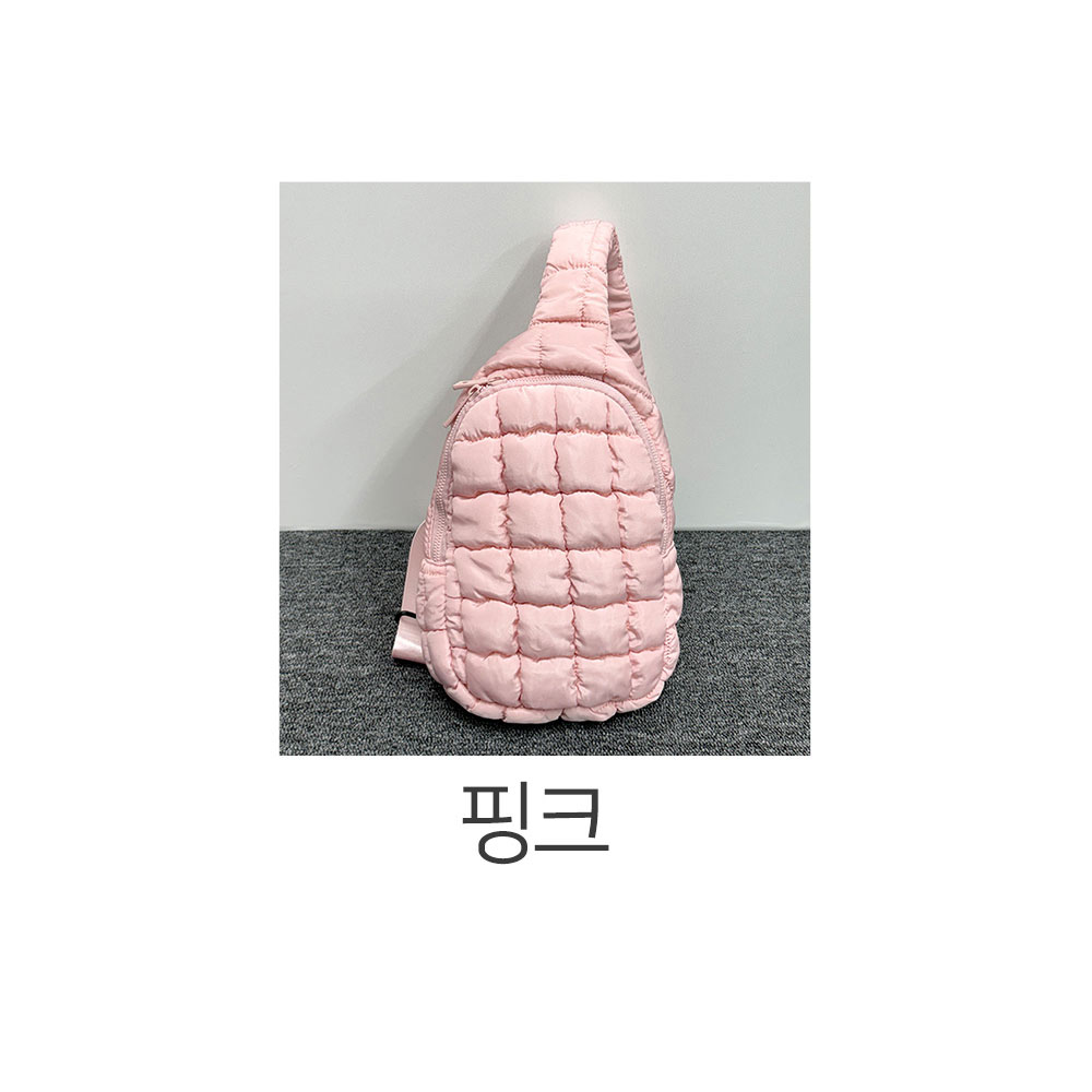 캐주얼 패딩 퀄팅 슬링백가방 옆으로 앞으로 매는 가방 와플 미니 가을 겨울 크로스백 이미지 7