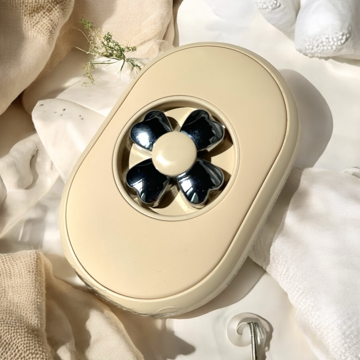 에디토 전기 핫팩 휴대용 충전식 손난로 양면발열 손날로 10000mAh 보조배터리 1+1 이미지 8