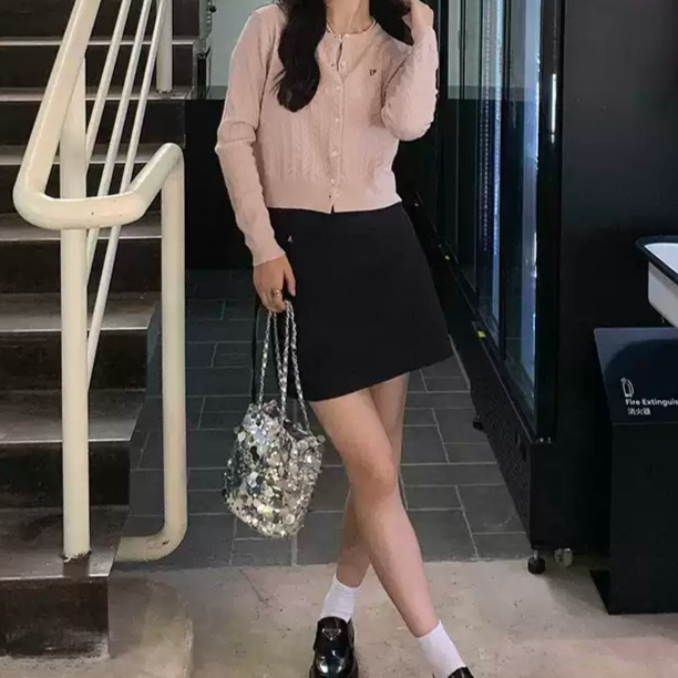 수지맞은 우리 125화 함은정 가디건 핑크 진수지 슬림핏 간절기 의상 옷 패션 - 메인 이미지