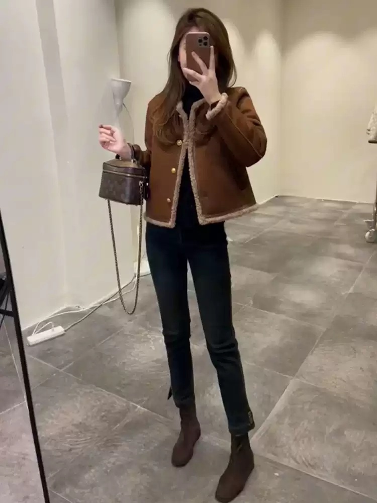 손해보기싫어서 12화 신민아 자켓 무스탕 손해영 가을 레더 의상 옷 패션 - 상세 이미지 2
