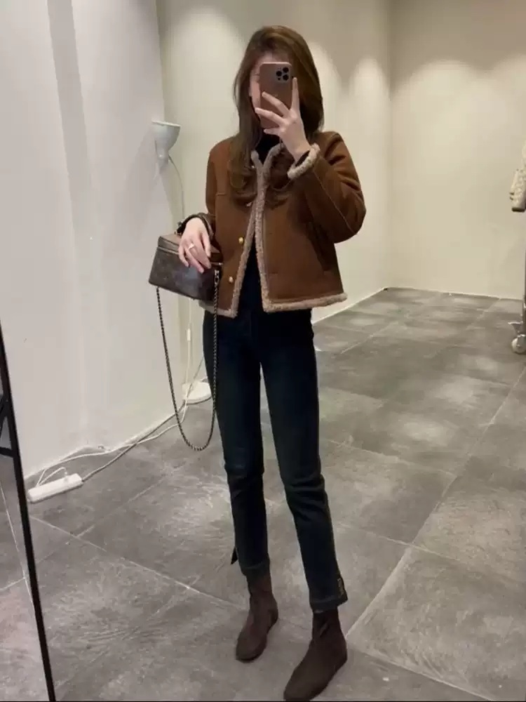 손해보기싫어서 12화 신민아 자켓 무스탕 손해영 가을 레더 의상 옷 패션 - 상세 이미지 3