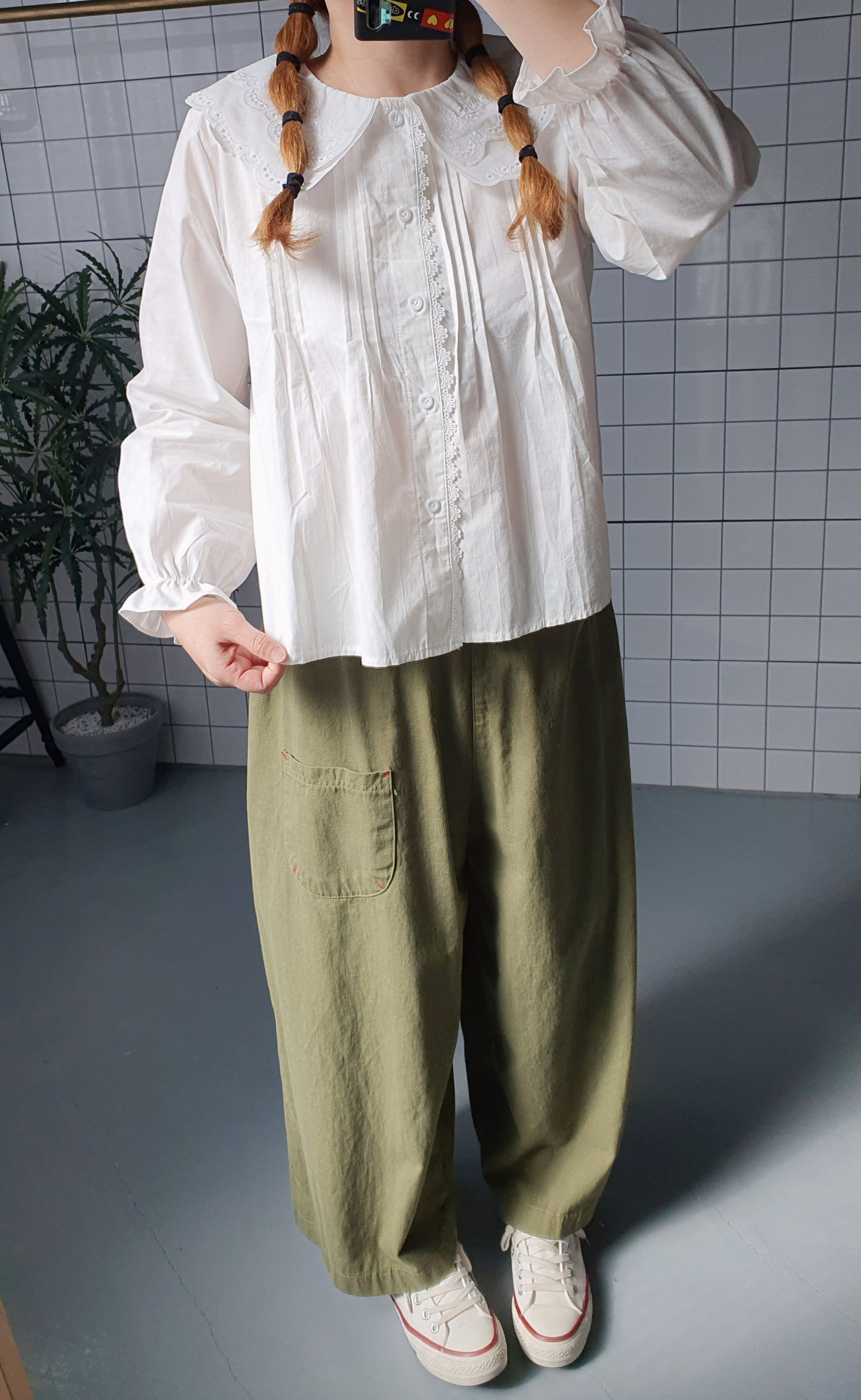 (무배) 레이스 카라 핀턱 블라우스 - 상세 이미지 2