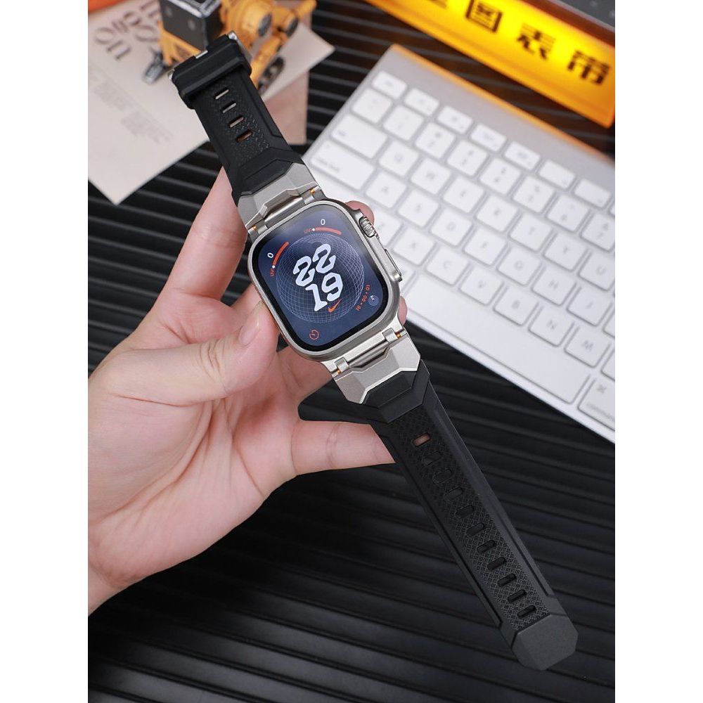 애플워치10 10세대 스트랩 티타늄 메탈 커넥터 실리콘 밴드 (티타늄 + 블랙) 49mm(ultra1/2세대) - 상세 이미지 2