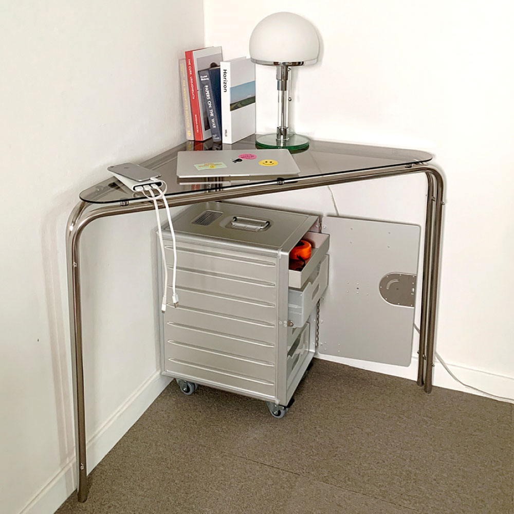 바미르 스테인레스 코너 테이블