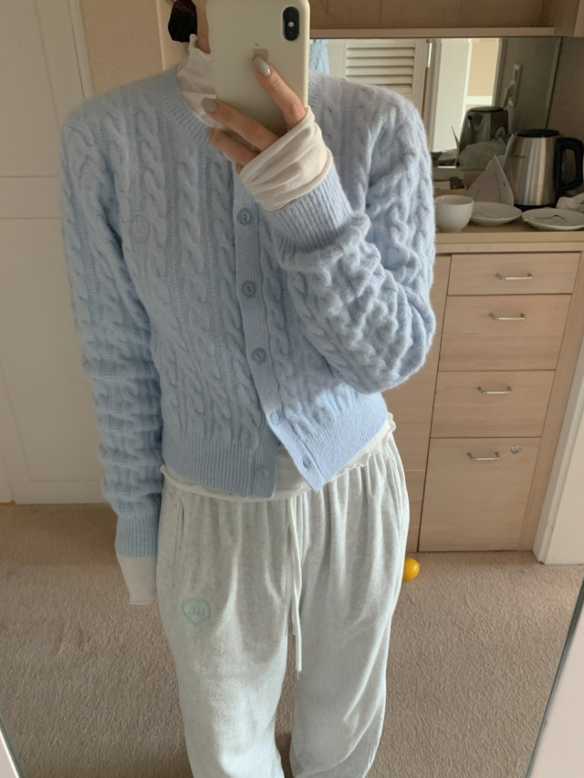 ✨후기극찬!💕URBANE MADE💕 조이 크롭 케이블 알파카 꽈배기 가디건 (3c) 상세 이미지 129