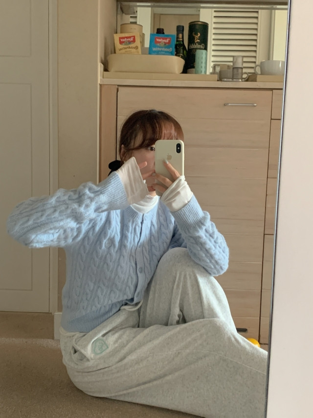 ✨후기극찬!💕URBANE MADE💕 조이 크롭 케이블 알파카 꽈배기 가디건 (3c) 상세 이미지 135