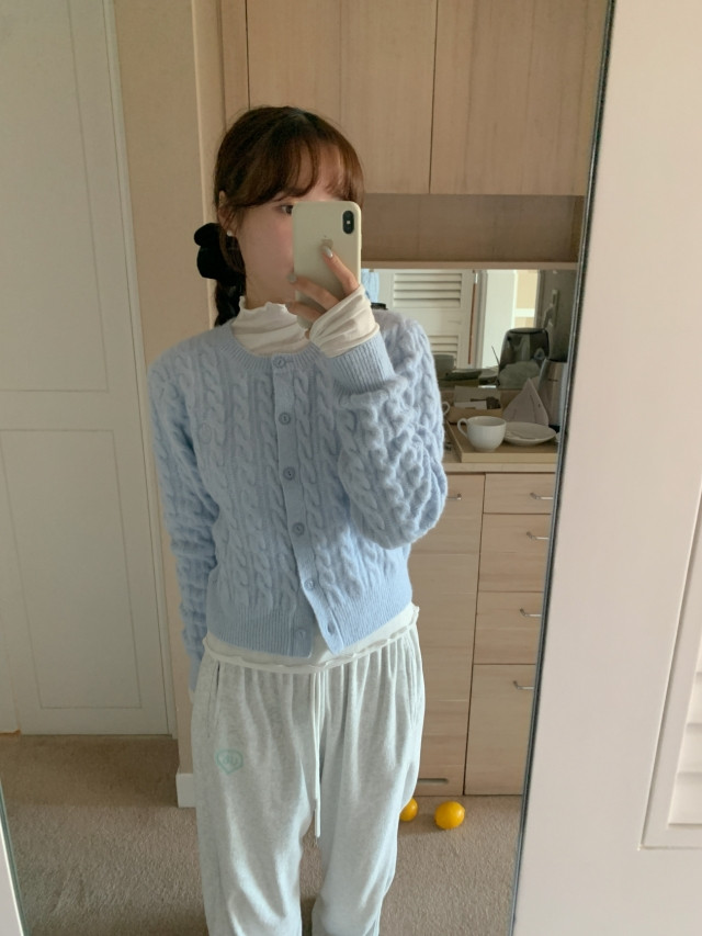 ✨후기극찬!💕URBANE MADE💕 조이 크롭 케이블 알파카 꽈배기 가디건 (3c) 상세 이미지 127