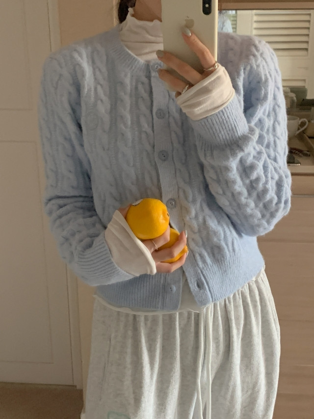 ✨후기극찬!💕URBANE MADE💕 조이 크롭 케이블 알파카 꽈배기 가디건 (3c) 상세 이미지 137