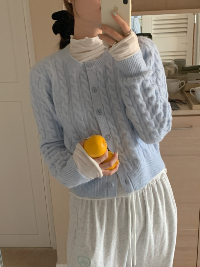 ✨후기극찬!💕URBANE MADE💕 조이 크롭 케이블 알파카 꽈배기 가디건 (3c) 상세 이미지 139