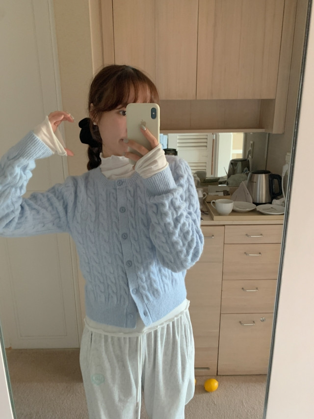 ✨후기극찬!💕URBANE MADE💕 조이 크롭 케이블 알파카 꽈배기 가디건 (3c) 상세 이미지 128