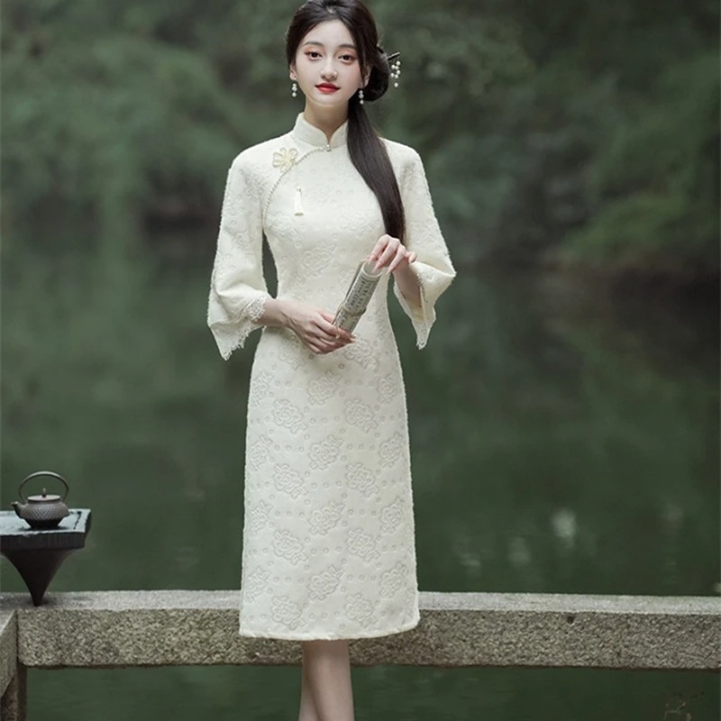 흰색아오자이 전통 드레스 컨셉룩 파티복 무대의상 졸업사진 - 상세 이미지 3