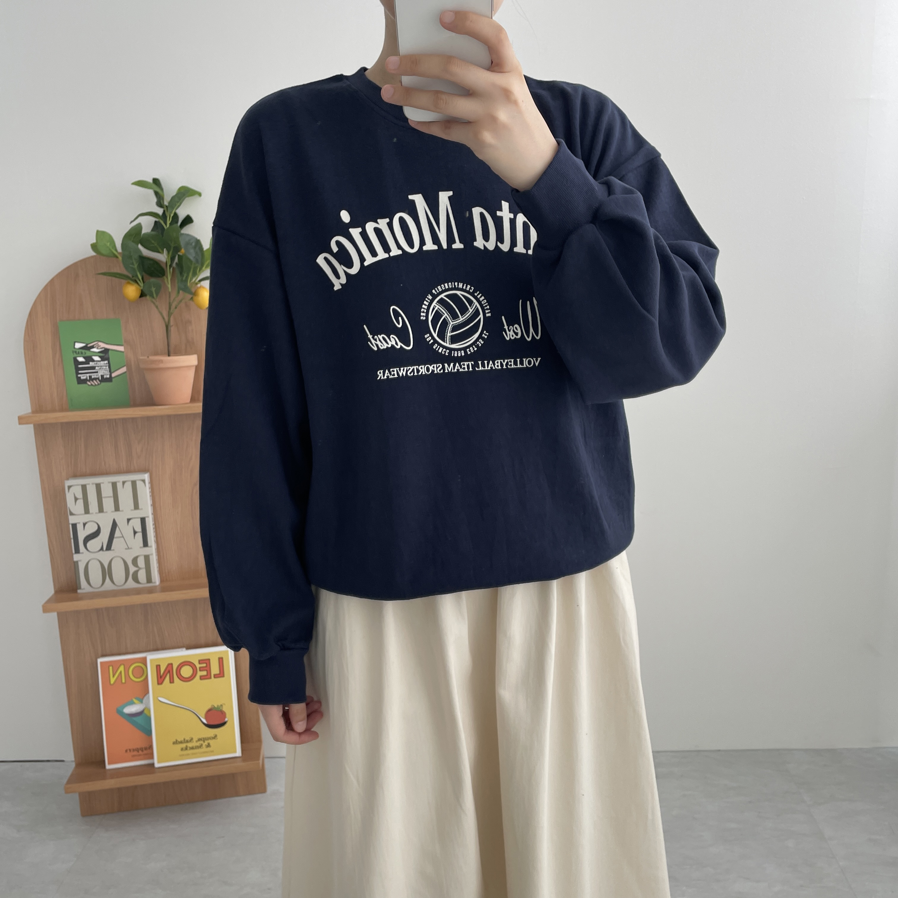 모니카 레터링 나염 데일리 맨투맨 이미지 7