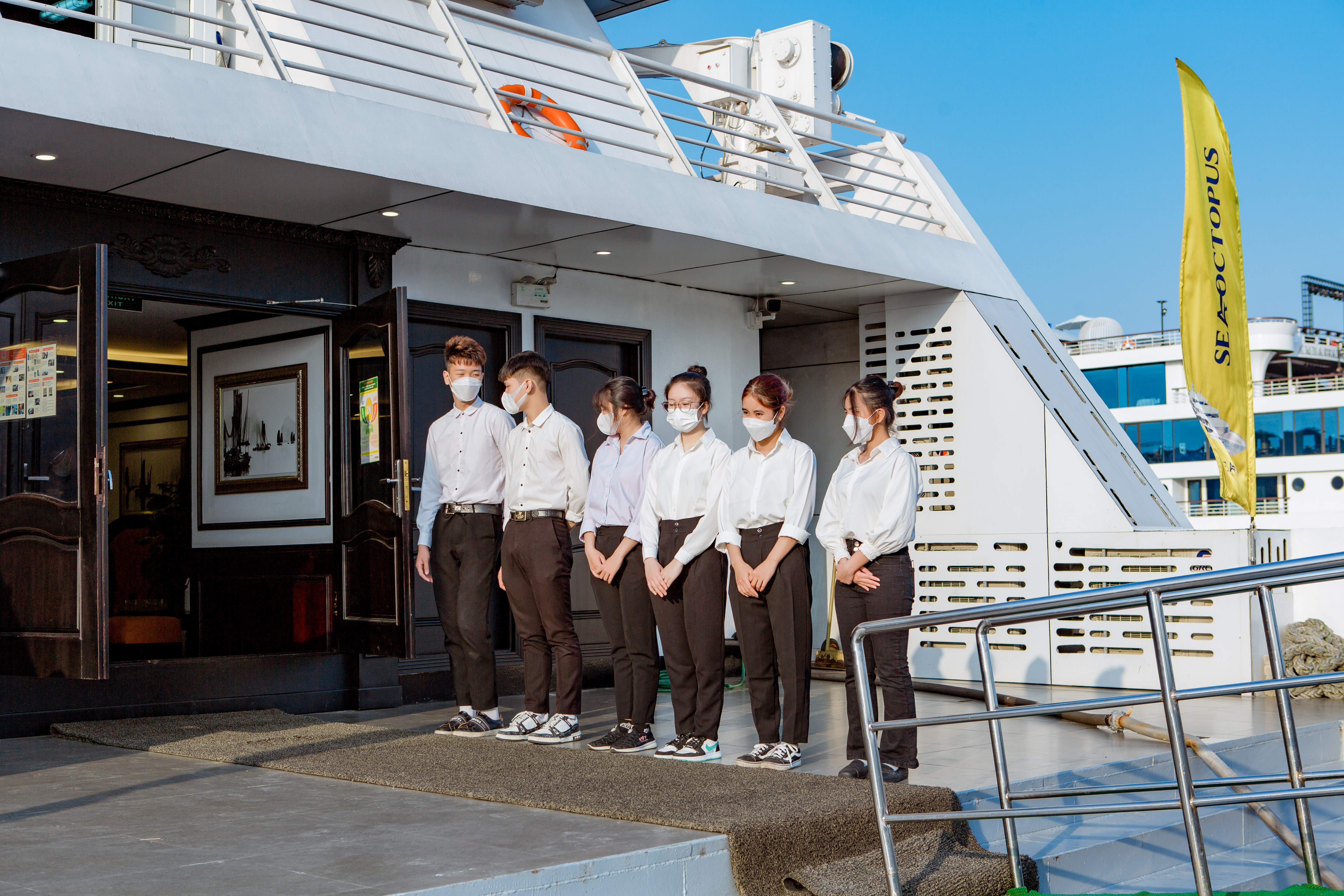 하노이 씨 옥토퍼스 크루즈 하롱베이 투어 (5성급 크루즈 호텔픽업 뷔페식사)