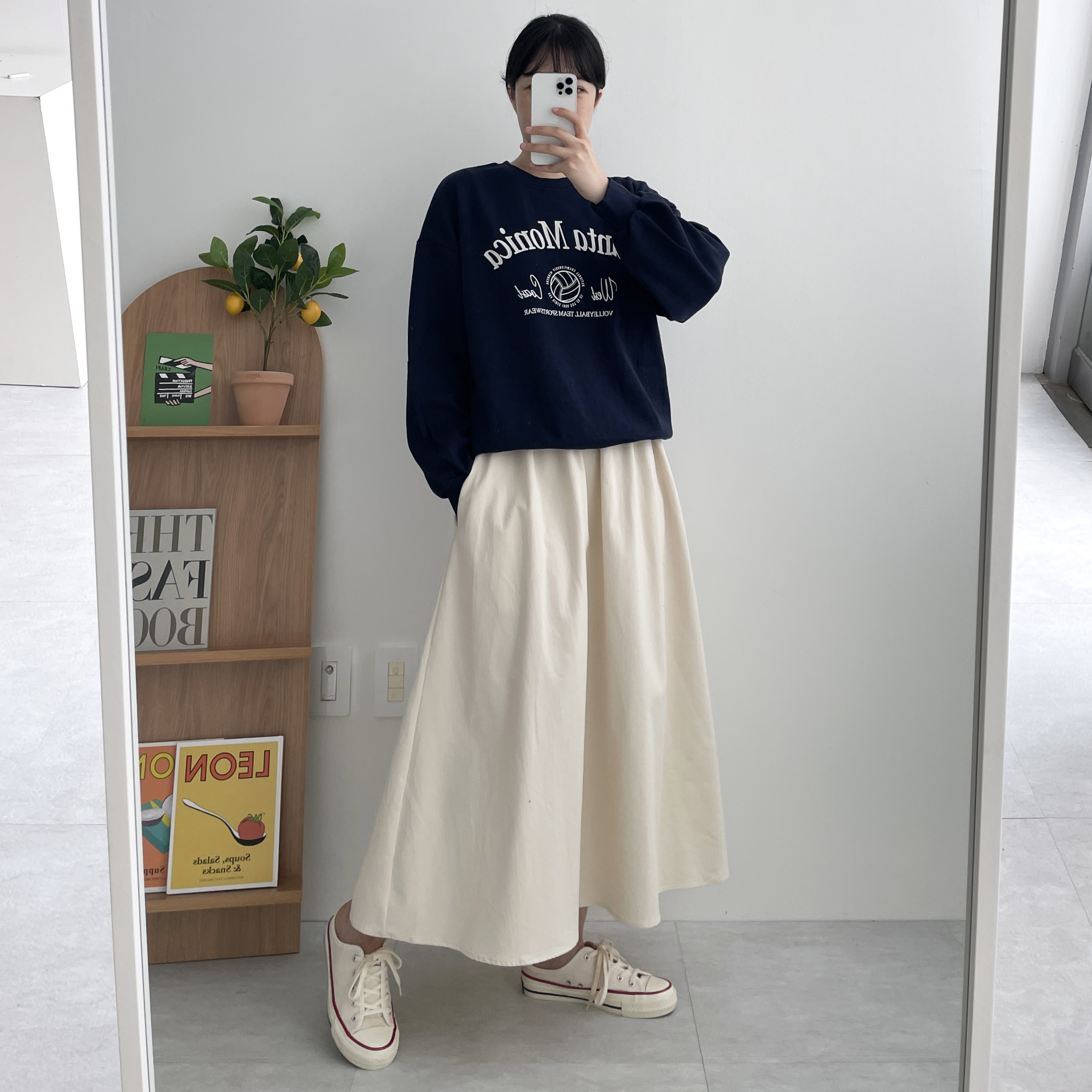 모니카 레터링 나염 데일리 맨투맨 이미지 8