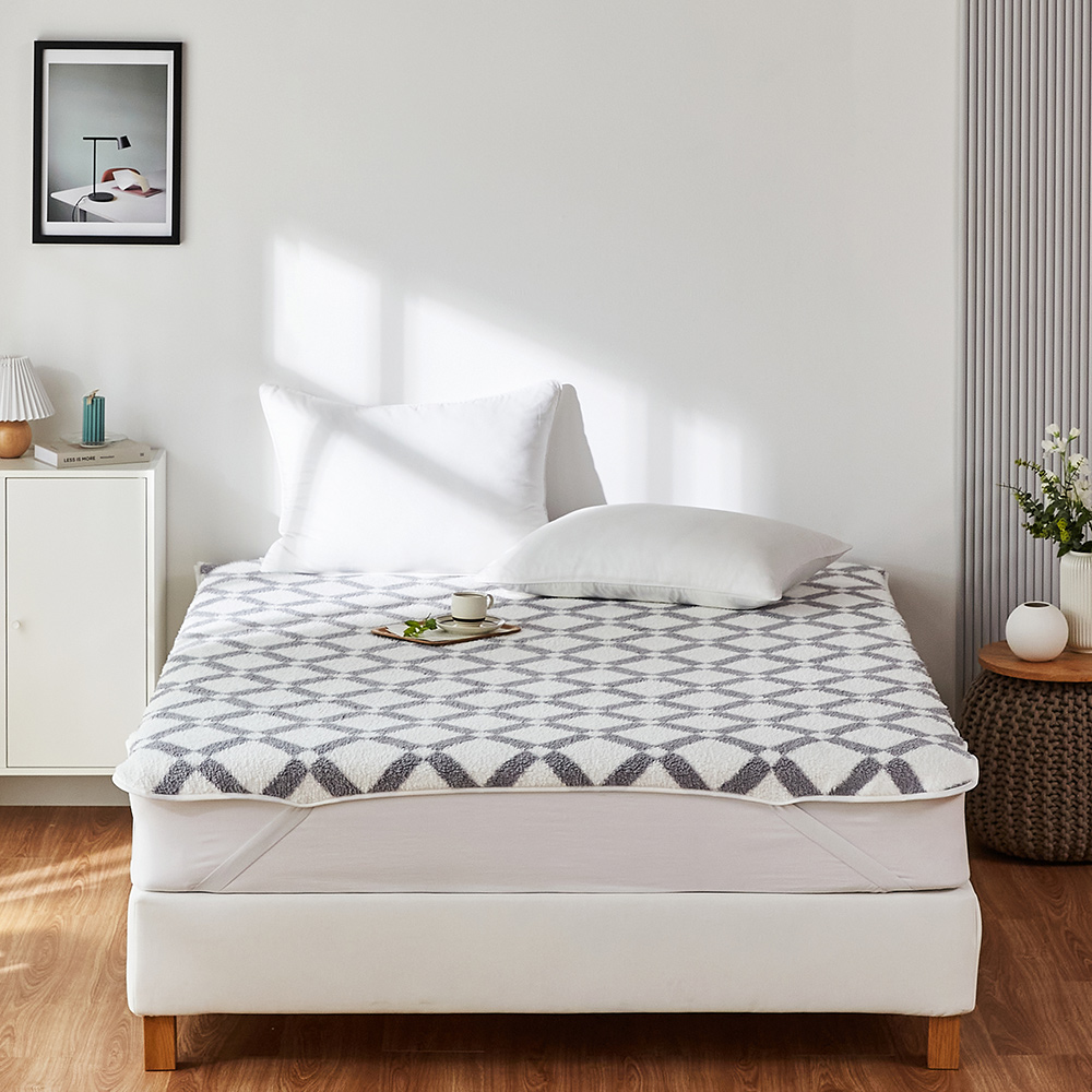 휴비스 접촉온감 패드 흡습발열 양털에코퍼 극세사 누빔 국내산 소형 대형 원형 사각 카펫 60x120