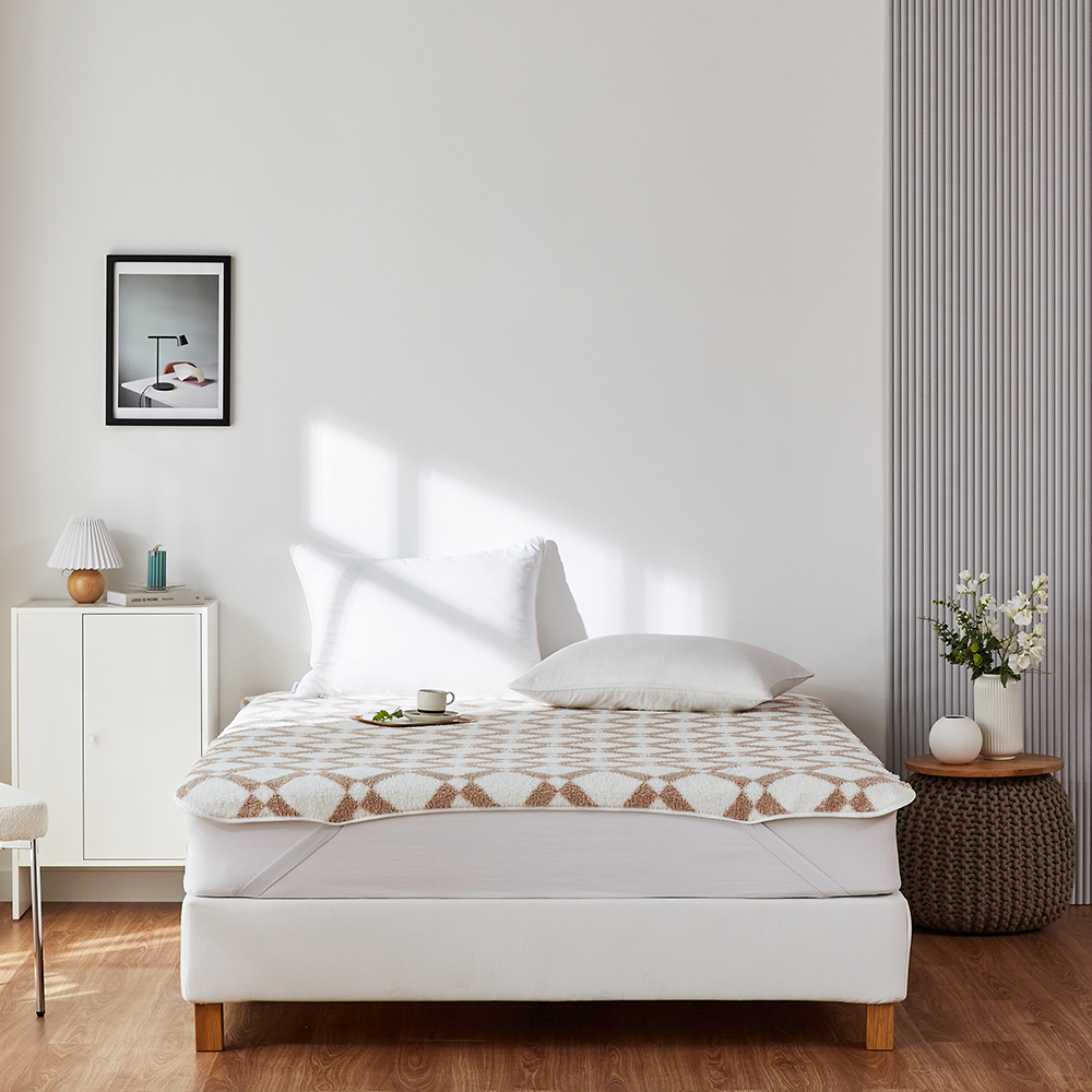 휴비스 접촉온감 패드 흡습발열 양털에코퍼 극세사 누빔 국내산 소형 대형 원형 사각 카펫 60x120