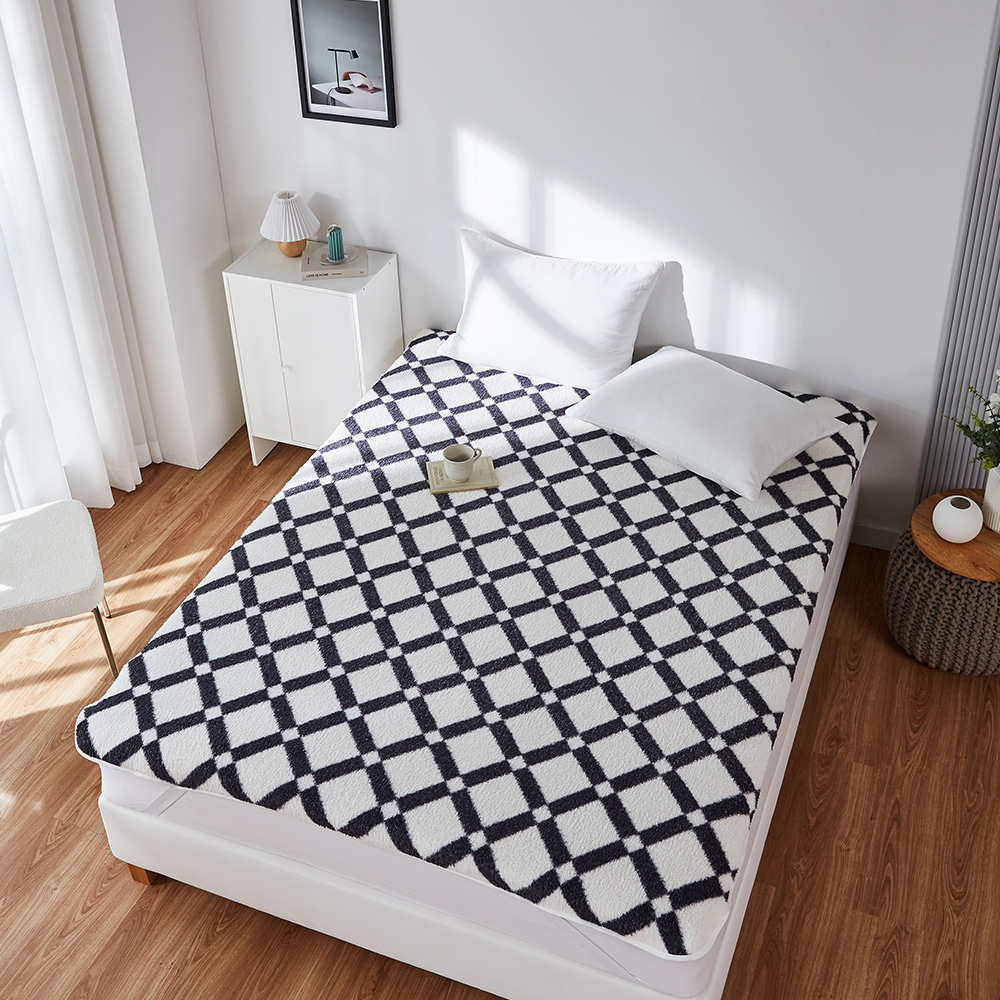 휴비스 접촉온감 패드 흡습발열 양털에코퍼 극세사 누빔 국내산 소형 대형 원형 사각 카펫 60x120