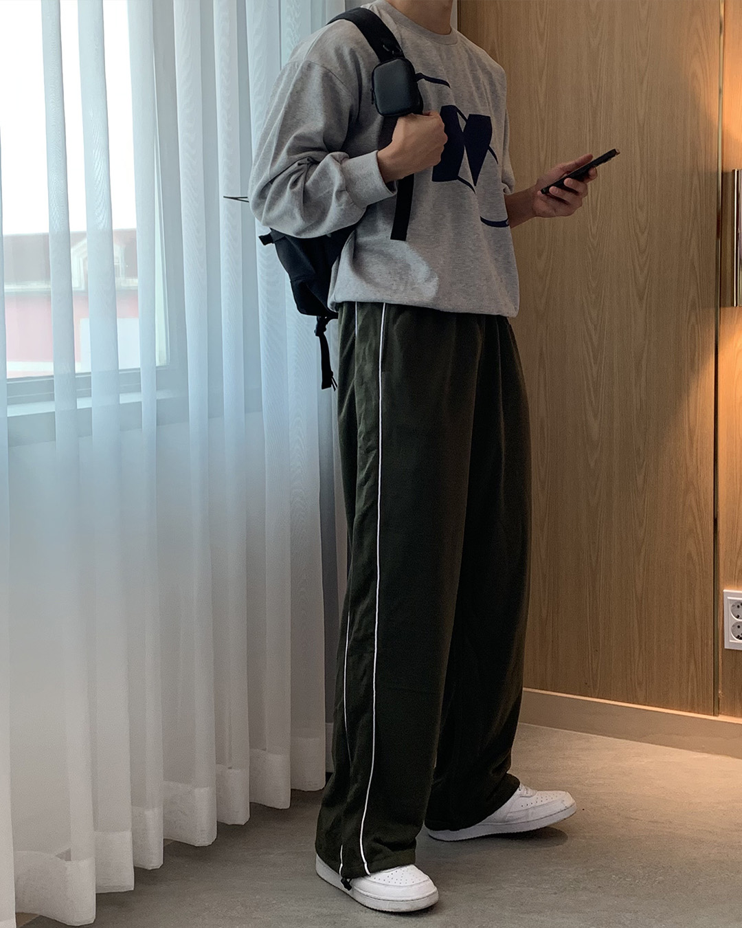 힙한 삥쭐 쭈리밴딩 와이드 밑단스트링 트레이닝팬츠 4컬러 상세 이미지 40