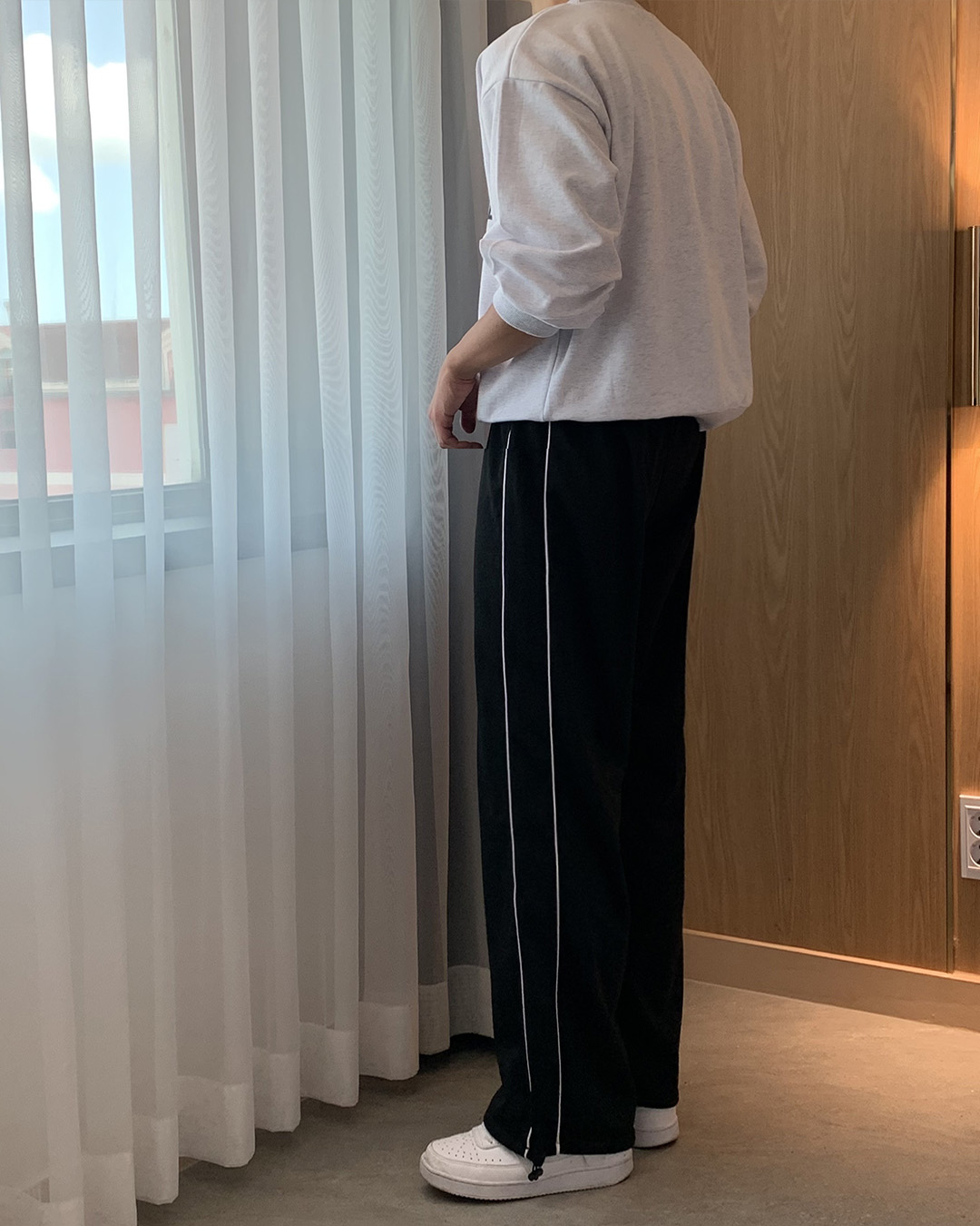 힙한 삥쭐 쭈리밴딩 와이드 밑단스트링 트레이닝팬츠 4컬러 상세 이미지 15