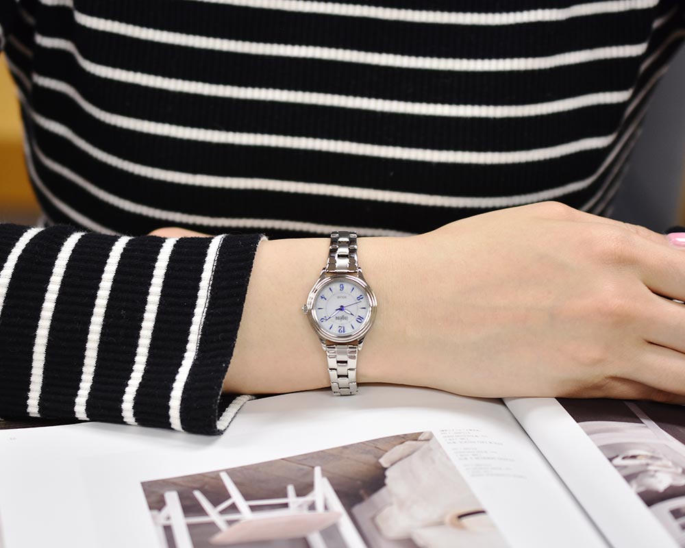 세이코 SEIKO 알바 ingenu 솔라 여자 손목 시계 AHJD436 실버 블루 - 상세 이미지 4