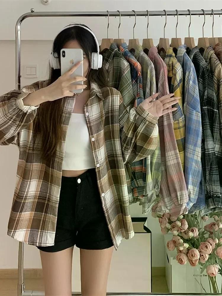가을 여친룩 여성용 격자 무늬 셔츠 긴 소매 상의 빈티지 패션 싱글 브레스트 블라우스 프레피 스타일 루즈 체크 Color 8 S - 상세 이미지 2