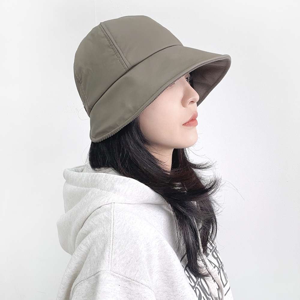 패딩 와이어 벨크로 여성 겨울 간절기 챙넓은 벙거지 모자 버킷햇 - 메인 이미지