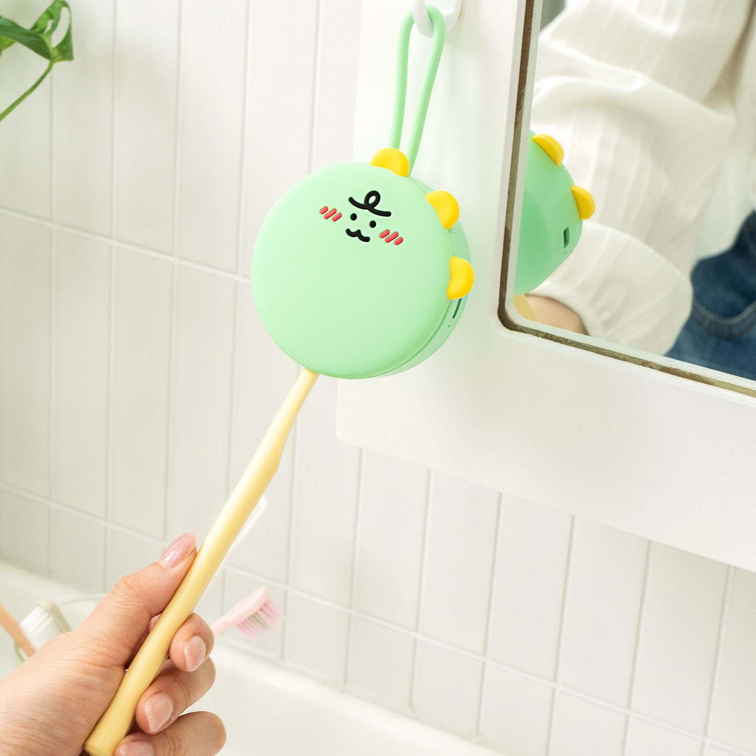 니니즈 죠르디 휴대용 에그캡슐 UV 칫솔살균기 - 상세 이미지 3