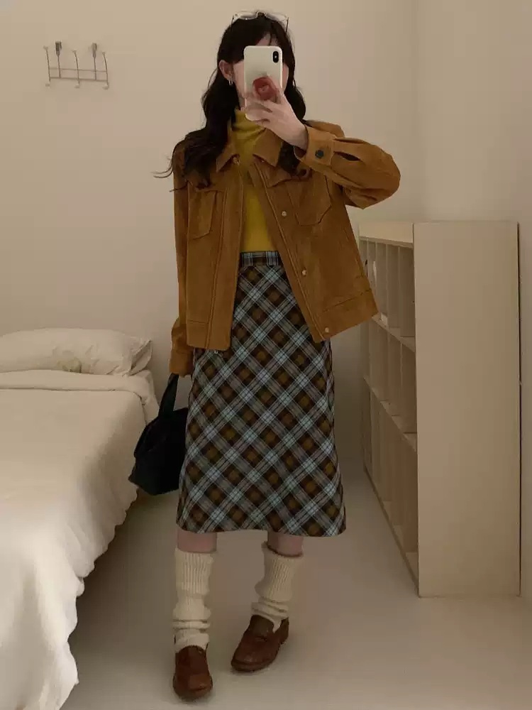 이시영 자켓 숏 인스타그램 스웨이드 간절기 의상 옷 패션 - 상세 이미지 3