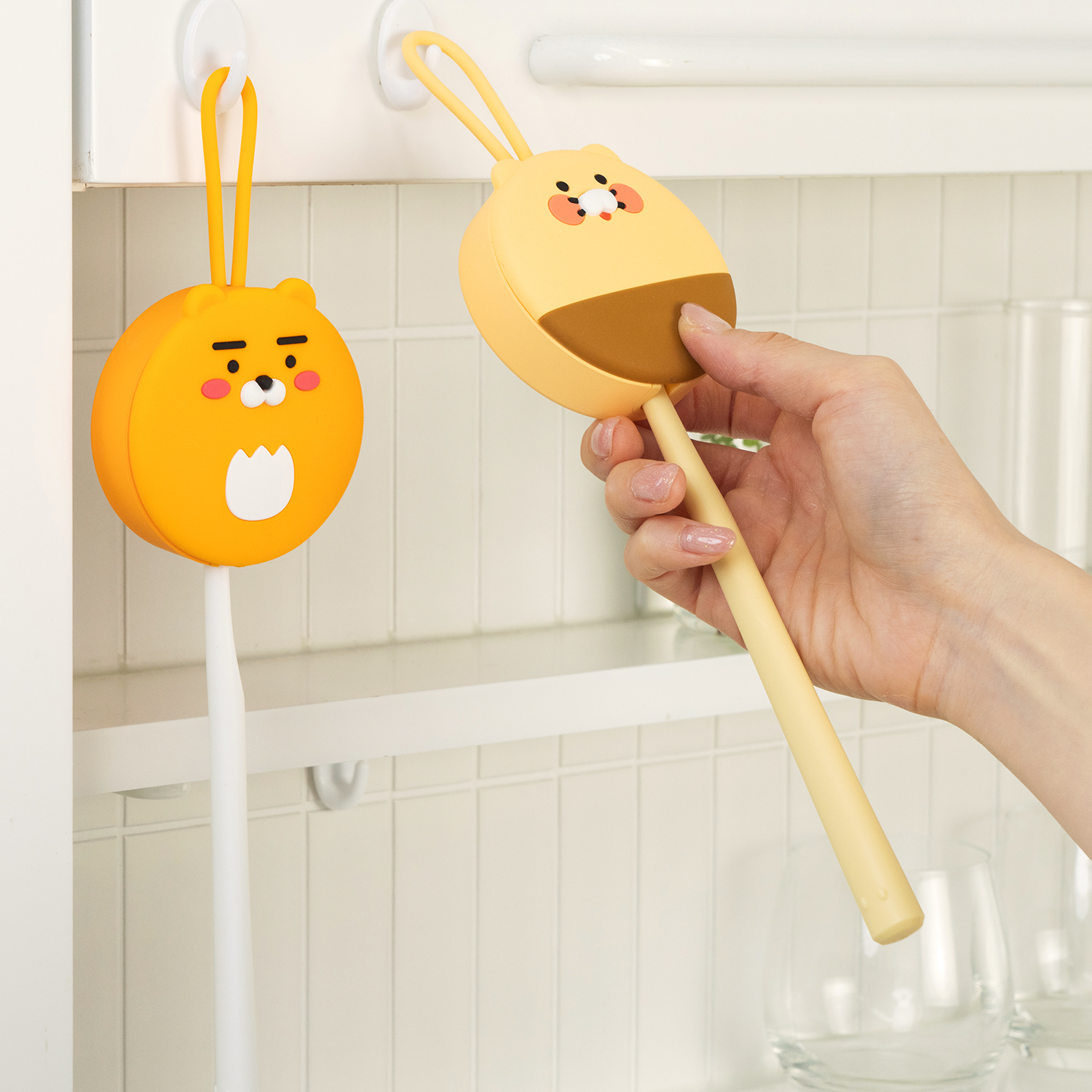 카카오프렌즈 휴대용 에그캡슐 UV 칫솔살균기 (춘식이) - 상세 이미지 3