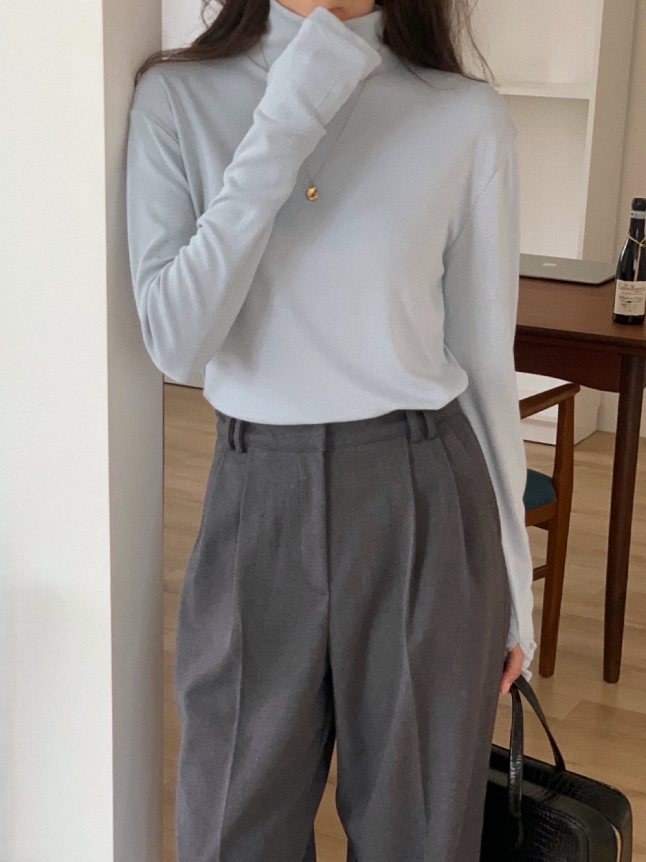 오버무드 슬림핏 기본 핸드 워머 레이어드 터틀넥 폴라 티셔츠 4color - 상품 이미지